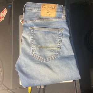 HOLLISTER CALIFORNIA 1922 DENIM SKINNY JEANS